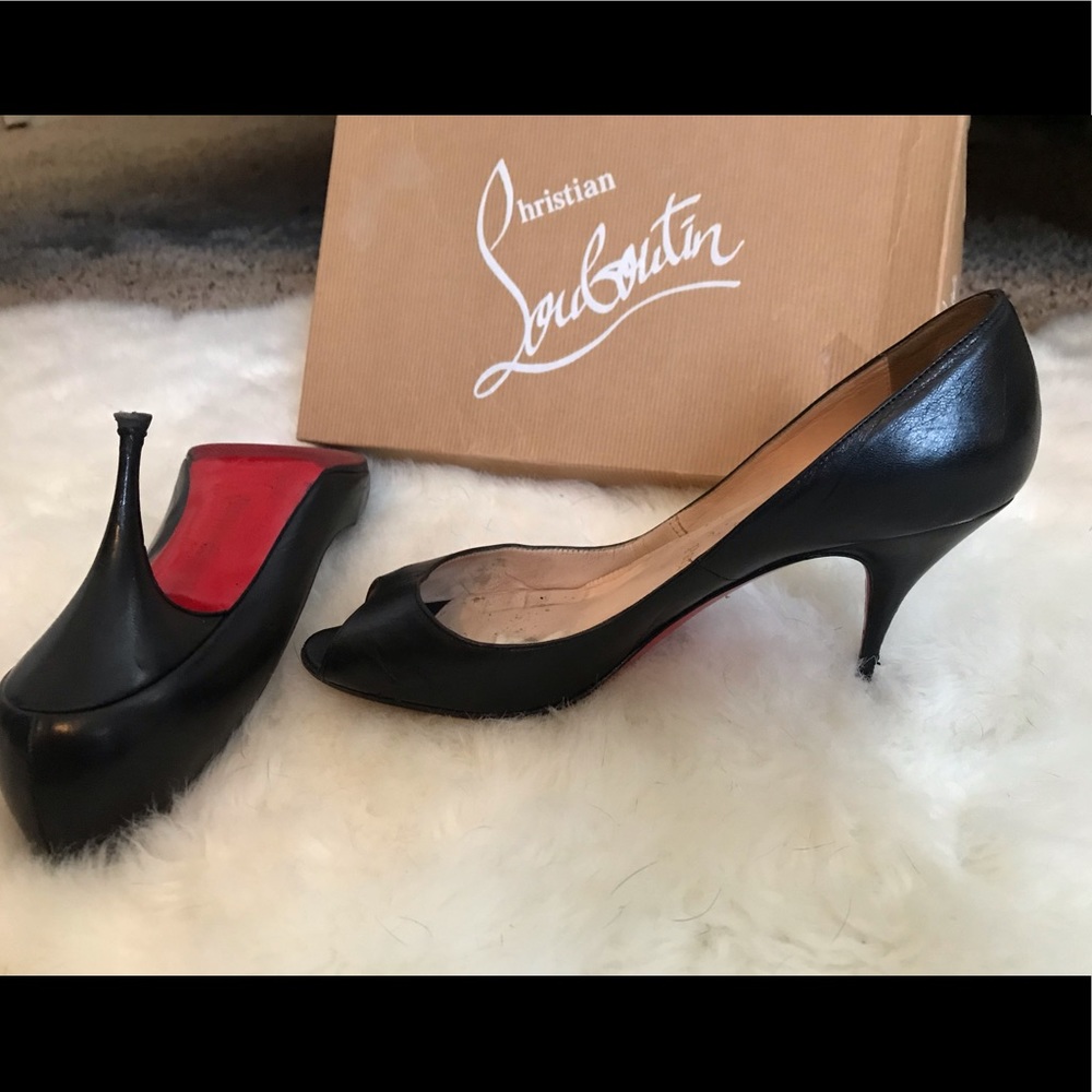 Christian Louboutin Yoyo Kid Leather Pumps Sz 8.5